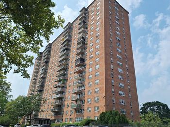 825 Morrison Avenue