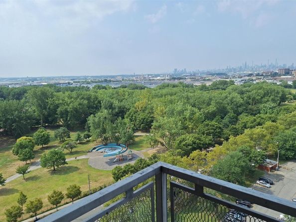 825 Morrison Avenue 16M, Bronx NY 10473