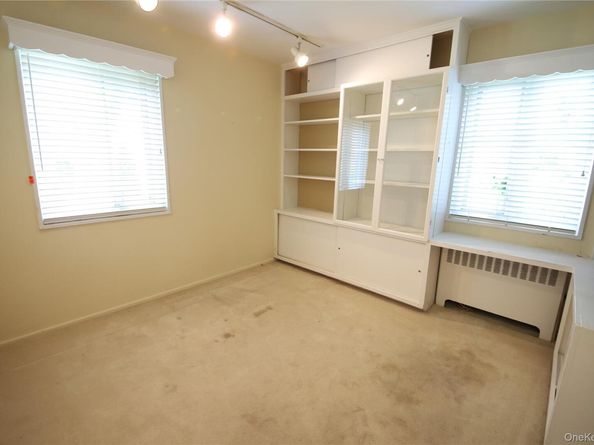 41 Lawrence Drive B, White Plains NY 10603