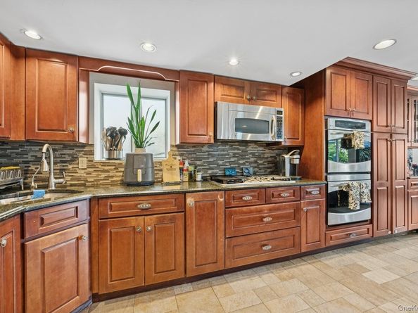 101 Bay Street, East Atlantic Beach NY 11561