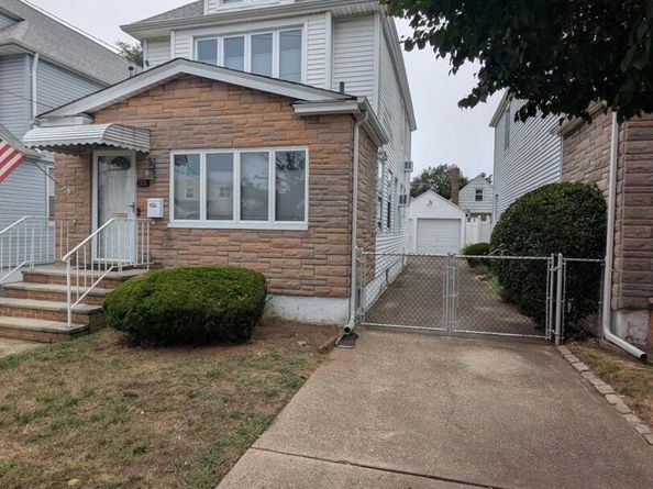 56 Fendale Street, Franklin Square NY 11010