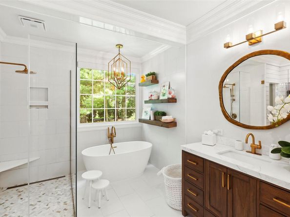 4 Barclay Court, East Hampton NY 11937