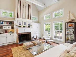 4 Barclay Court, East Hampton NY 11937