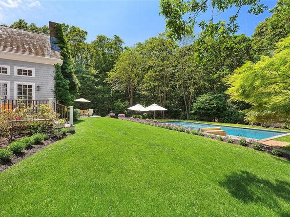 4 Barclay Court, East Hampton NY 11937