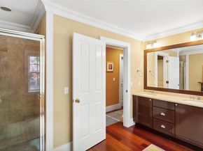 4 Barclay Court, East Hampton NY 11937
