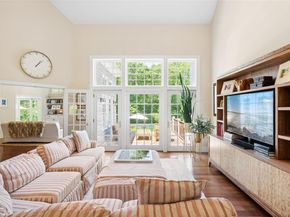 4 Barclay Court, East Hampton NY 11937