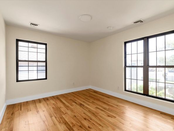 170 Beach 4th Street, Far Rockaway NY 11691
