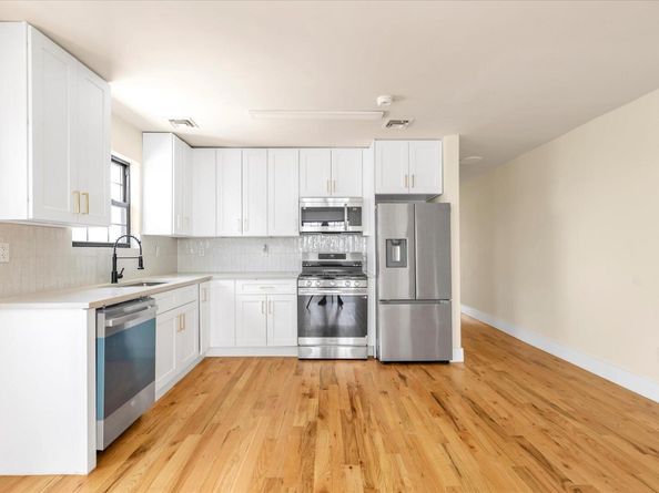 170 Beach 4th Street, Far Rockaway NY 11691
