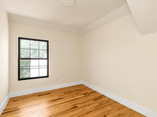 170 Beach 4th Street, Far Rockaway NY 11691