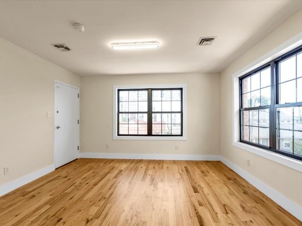 170 Beach 4th Street, Far Rockaway NY 11691