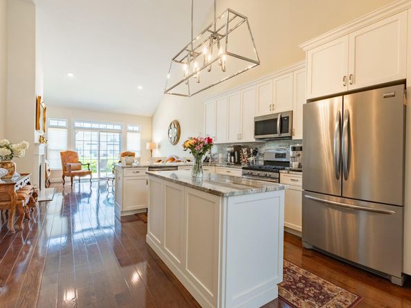 26 Avery Way, Blue Point NY 11772