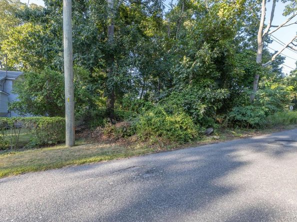 261 Elm Road W, Mastic Beach NY 11951