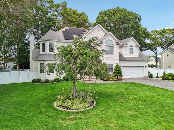 51 Justin Circle, Port Jefferson Station NY 11776