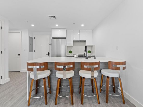 46-40 Vernon Boulevard 2A, Long Island City NY 11101