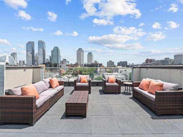 46-40 Vernon Boulevard 2A, Long Island City NY 11101