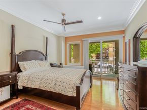 55 Oceana Drive E 1B, Brooklyn NY 11235