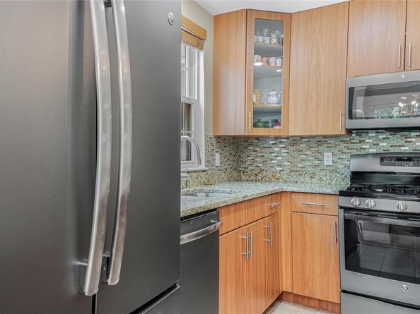 55 Oceana Drive E 1B, Brooklyn NY 11235