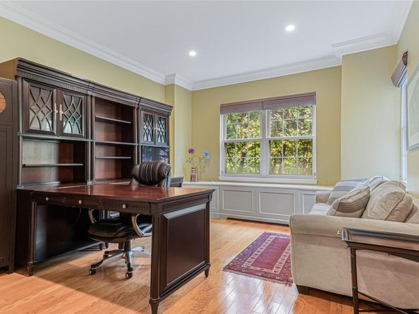55 Oceana Drive E 1B, Brooklyn NY 11235