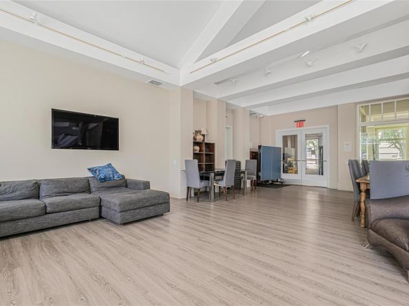 55 Oceana Drive E 1B, Brooklyn NY 11235