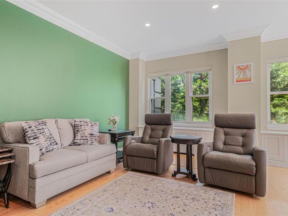 55 Oceana Drive E 1B, Brooklyn NY 11235