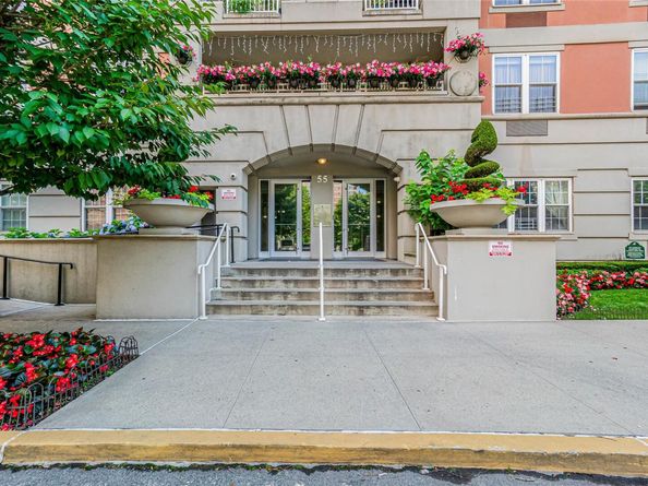 55 Oceana Drive E 1B, Brooklyn NY 11235
