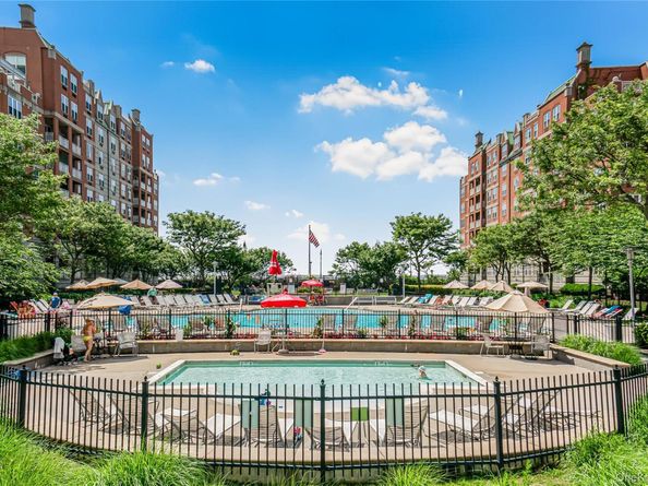 55 Oceana Drive E 1B, Brooklyn NY 11235