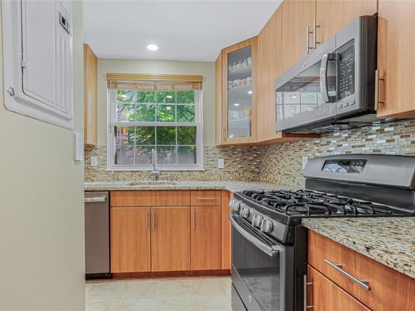 55 Oceana Drive E 1B, Brooklyn NY 11235
