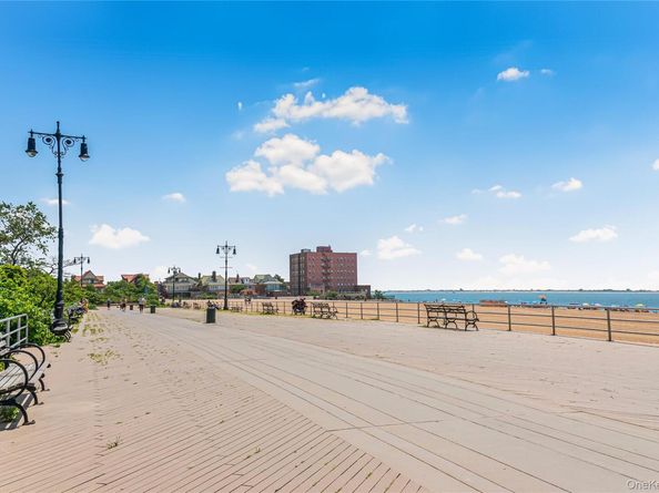 55 Oceana Drive E 1B, Brooklyn NY 11235