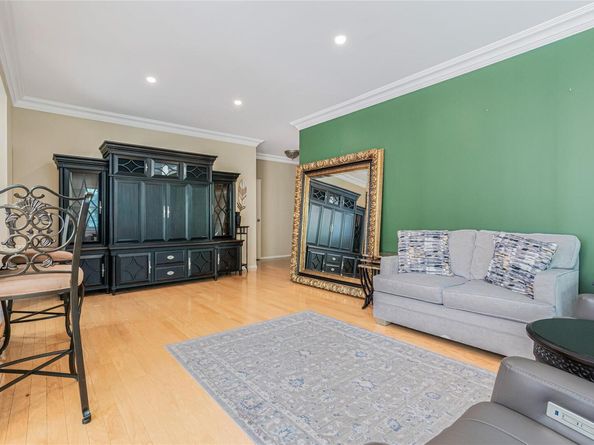 55 Oceana Drive E 1B, Brooklyn NY 11235