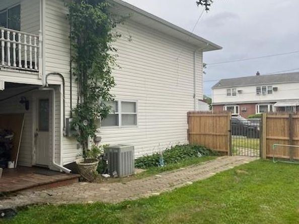 226 14th Avenue, West Babylon NY 11704