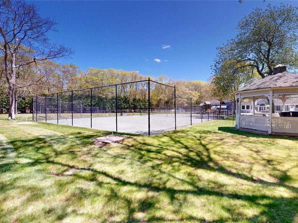 124 Montauk Highway, Westhampton NY 11977