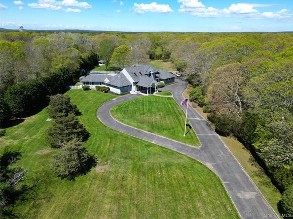 124 Montauk Highway, Westhampton NY 11977