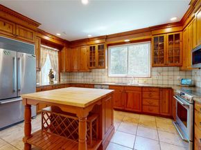 124 Montauk Highway, Westhampton NY 11977