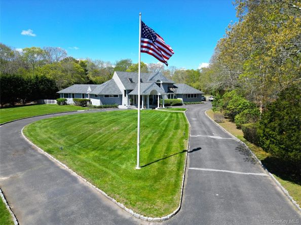 124 Montauk Highway, Westhampton NY 11977