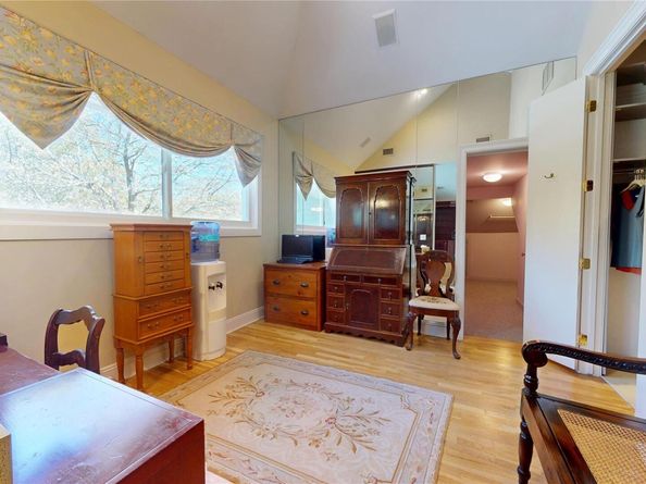 124 Montauk Highway, Westhampton NY 11977