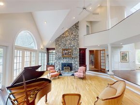124 Montauk Highway, Westhampton NY 11977