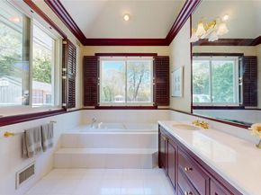 124 Montauk Highway, Westhampton NY 11977