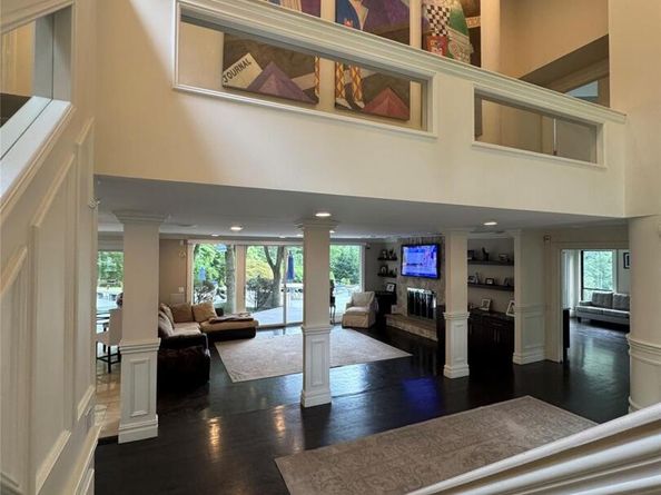 6 Fox Hunt Court, Huntington NY 11743