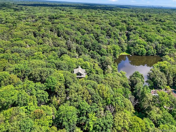 16 Gorge Lane, Pound Ridge NY 10576