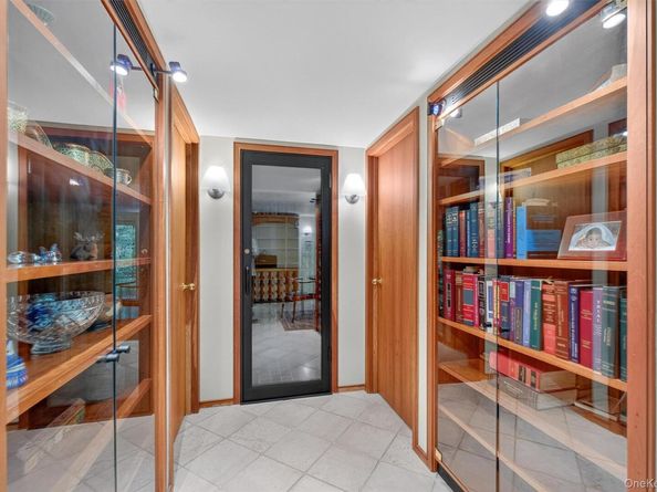16 Gorge Lane, Pound Ridge NY 10576