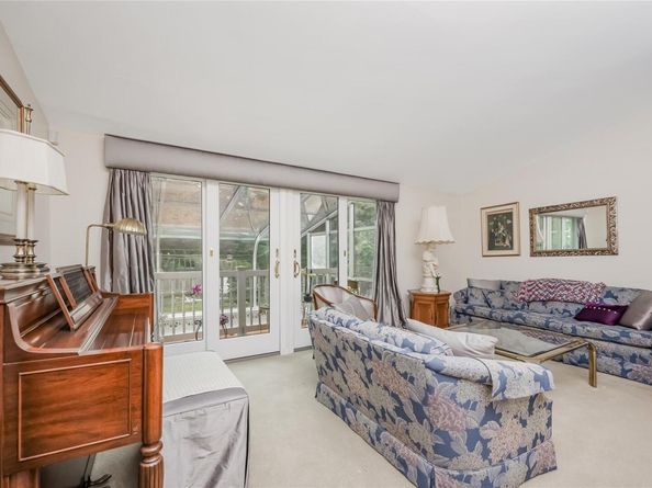 9 Branch Lane, East Setauket NY 11733