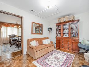 9 Branch Lane, East Setauket NY 11733