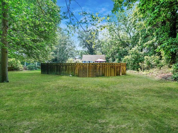 15 Youngs Avenue, Mattituck NY 11952