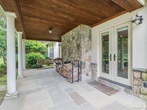 184 Circle Drive, Manhasset NY 11030