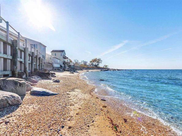 58425 Route 48, Greenport NY 11944