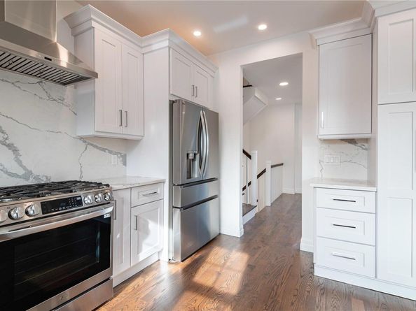 1956 Leonard Lane, Merrick NY 11566