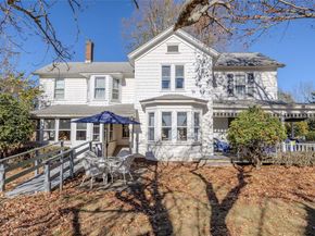 2055 Boisseau Avenue, Southold NY 11971