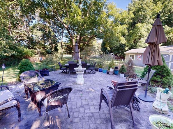 190 S Country Road, Remsenburg NY 11960