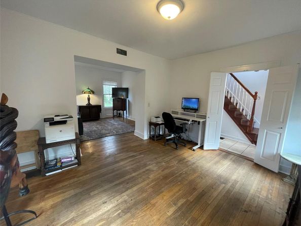 190 S Country Road, Remsenburg NY 11960