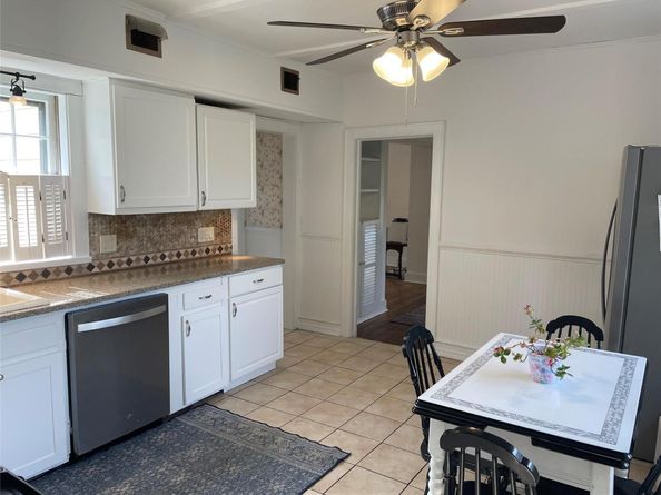 190 S Country Road, Remsenburg NY 11960